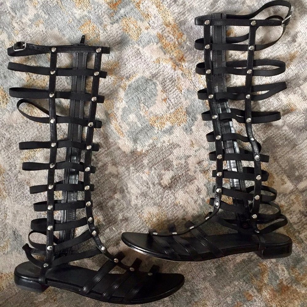 Stuart Weitzman Gladiator Sandal 7M Black